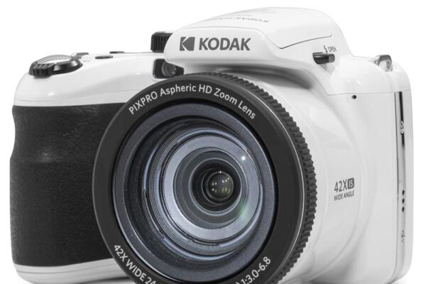 KODAK PIXPRO AZ425-WH 20MP Digital Camera 42X Optical Zoom 24mm Wide Angle Lens 1080P Full HD Video Optical Image Stabilization Li-Ion Battery 3" LCD Vlogging Camera (White)