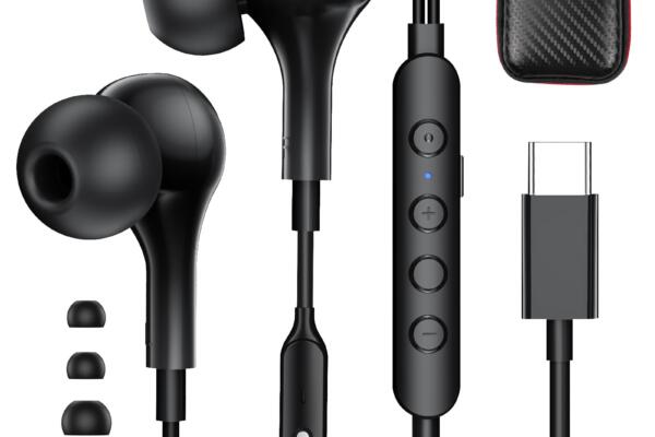 USB C Headphone for iPhone 17 Air 16 15 Pro Max Plus/iPad, Voice Changer Earbud Wired with Mic, Karaoke Type-C Earphone Deep Bass Noise Canceling Cord Ear Bud for Galaxy S26 S25 Ultra S24 S23/Pixel 10